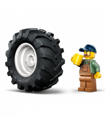LEGO Конструктор LEGO City Трактор