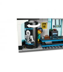 LEGO Конструктор LEGO City Аеропорт із літаком