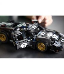 LEGO Конструктор LEGO Technic Автомобіль для перегонів Ford GT40 MKII 1966 року