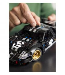 LEGO Конструктор LEGO Technic Автомобіль для перегонів Ford GT40 MKII 1966 року