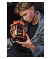 LEGO Конструктор LEGO Technic Гіперкар Bugatti Chiron Pur Sport
