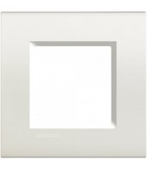 Bticino LivingLight Рамка прямоугольная, 1 пост, цвет Белый